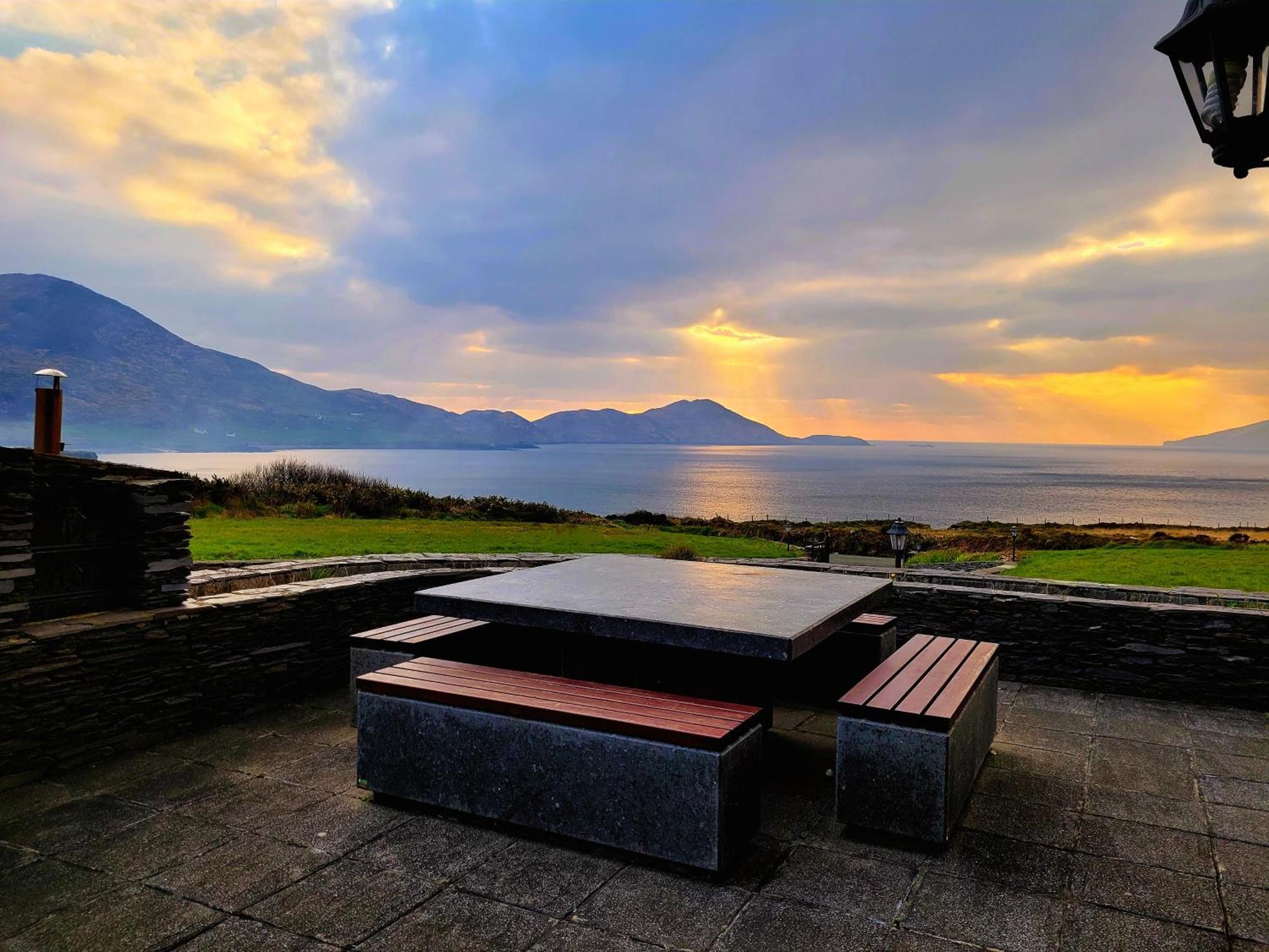 Fuchsia Lodge - New Luxury 5* Beachside Lodge With Sauna - 4 Beds Ensuite - Spectacular Location Waterville Bagian luar foto